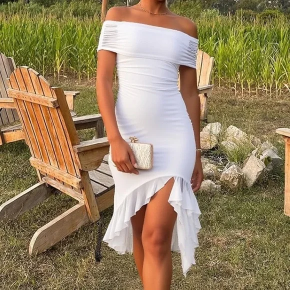 White off-the shoulder dress - Picture 3 of 3